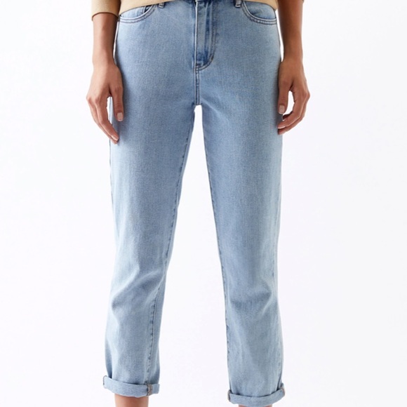 NWT Pacsun High-Rise Mom Jeans in Medium Indigo Light Wash - Picture 4 of 11